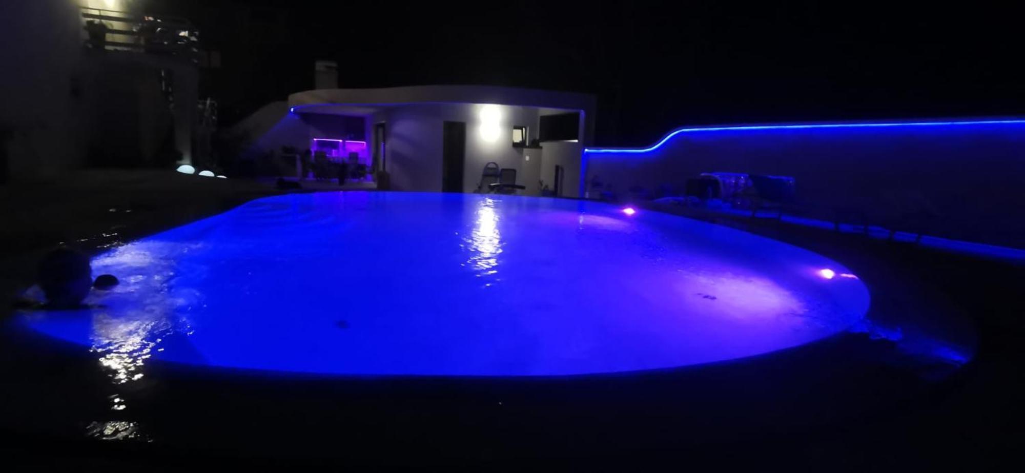 Villa Elke Maria With Overflow Pool And Hydromassage Novigrad Istria Eksteriør bilde